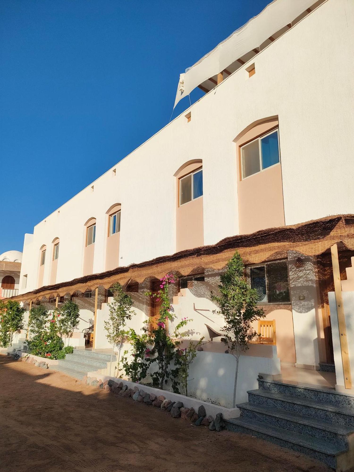Al Deira Dahab Hotel Luaran gambar